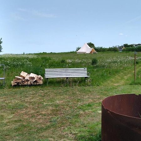 Cosy Farmhouse Glamping สไต ภายนอก รูปภาพ